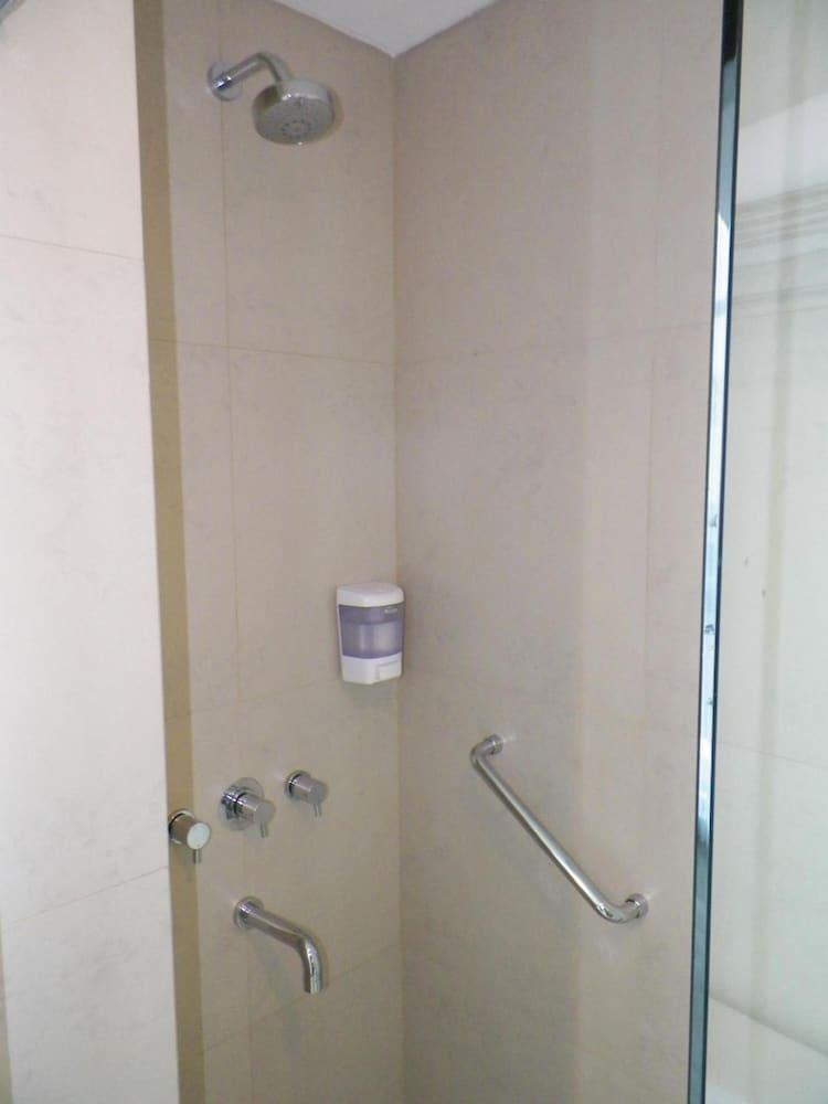 Amaris Hotel Malioboro - Jogja Jogjakarta Buitenkant foto