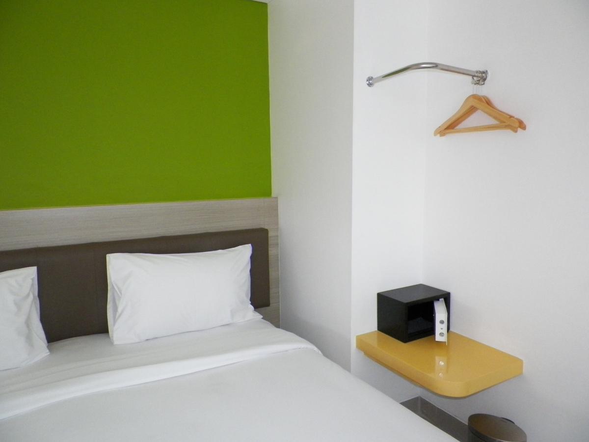 Amaris Hotel Malioboro - Jogja Jogjakarta Buitenkant foto