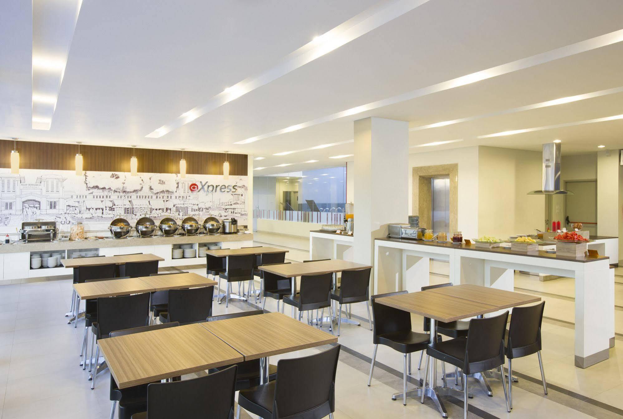Amaris Hotel Malioboro - Jogja Jogjakarta Buitenkant foto