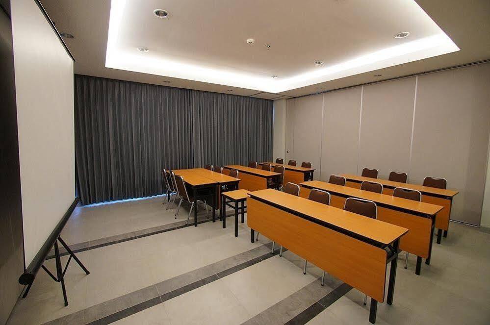 Amaris Hotel Malioboro - Jogja Jogjakarta Buitenkant foto